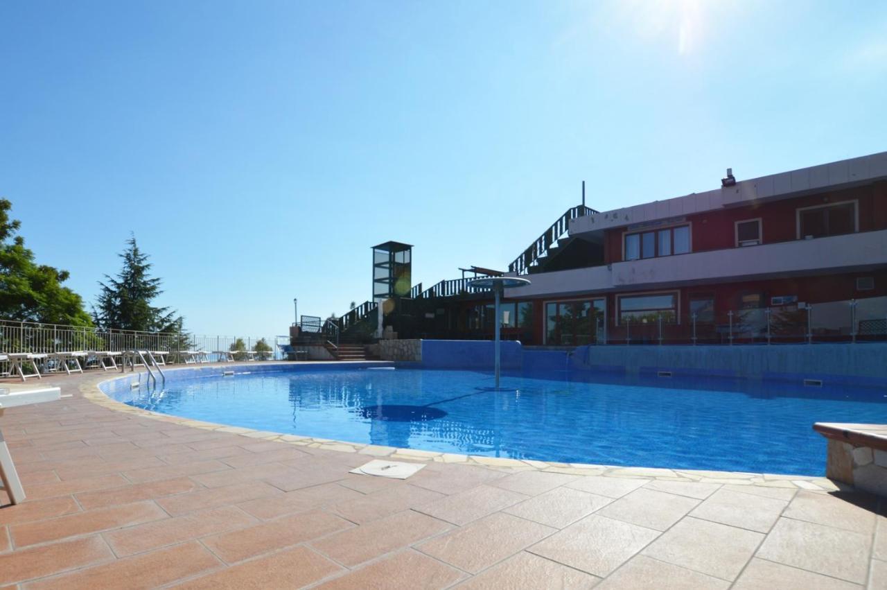 Hotiday Village Letojanni Taormina ภายนอก รูปภาพ